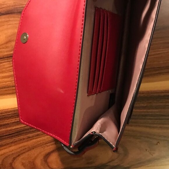 FIORELLI Carlton Style Red Crossbody Bag - Picture 5 of 6